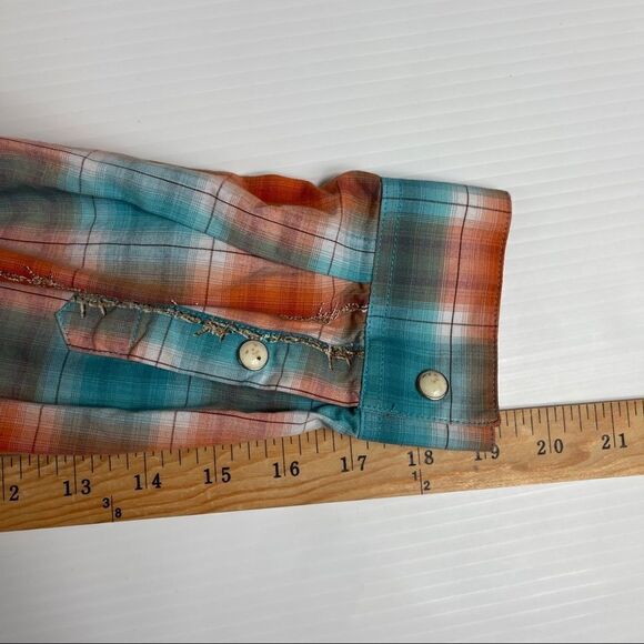 Roughstock Panhandle Slim Shirt Barbed Wire Western Women's XL Snap Up Red Blue - Picture 7 of 7